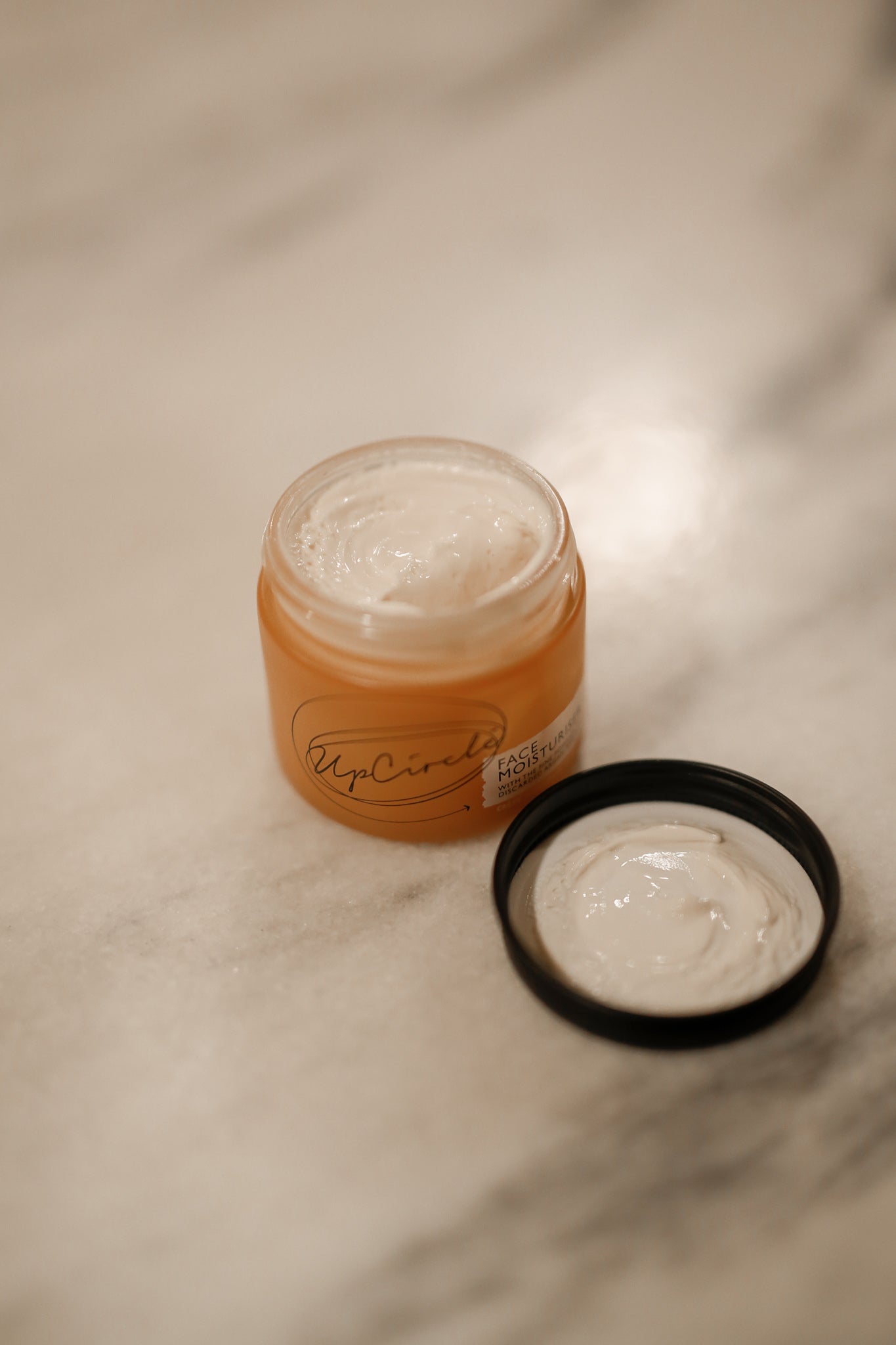 Up Circle Face Moisturizer