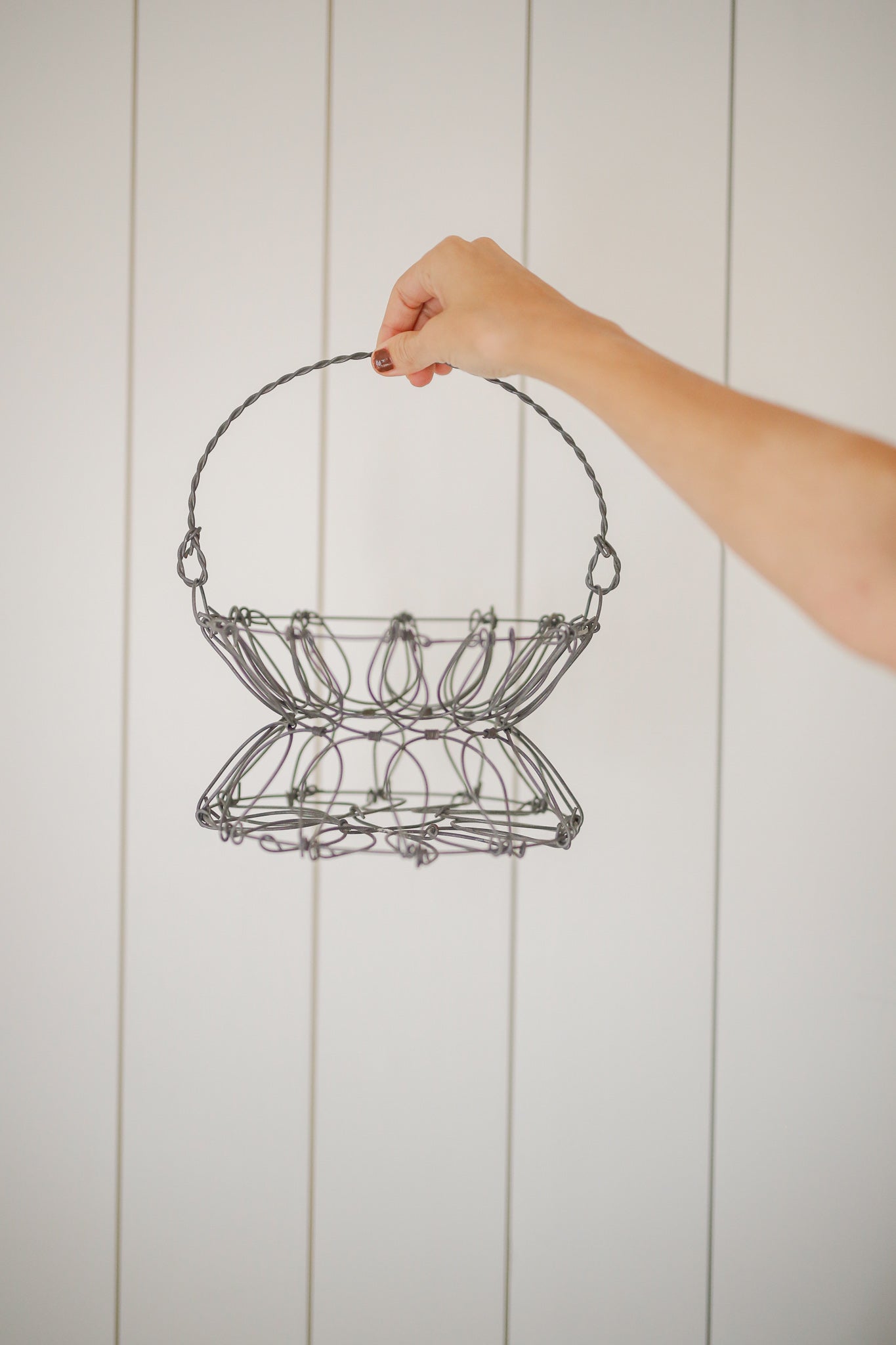 Adjustable Wire Basket